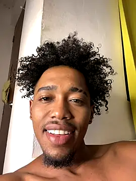 Snapshot of matatanlove chatting on 10-09-25, 03:26 matatanlove online show from 10-09-25, 03:26