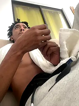 Snapshot of matatanlove chatting on 10-18-25, 04:41 matatanlove online show from 10-18-25, 04:41