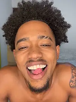 Snapshot of matatanlove chatting on 11-07-25, 05:18 matatanlove online show from 11-07-25, 05:18