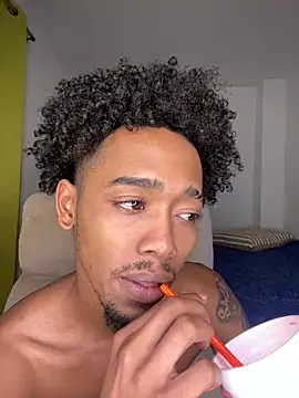 Snapshot of matatanlove chatting on 11-20-25, 04:01 matatanlove online show from 11-20-25, 04:01