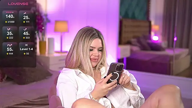 SophieBoobsX online show from 01-19-25, 01:22