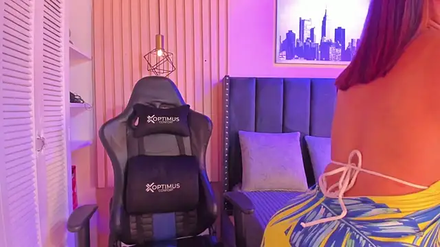 ashlye miller  online show from 02-11-25, 03:29