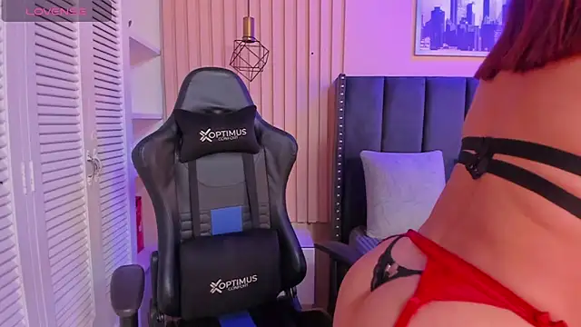 ashlye miller  online show from 02-15-25, 03:52