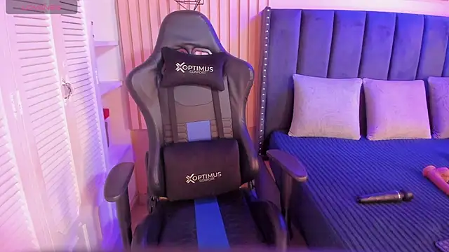 ashlye miller  online show from 03-15-25, 04:02