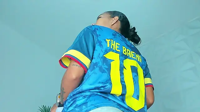 Hellen Sky online show from 11-19-25, 07:03