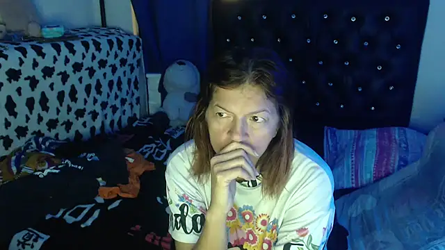 Snapshot of jellyfishhot chatting on 11-07-25, 07:47 jellyfishhot online show from 11-07-25, 07:47