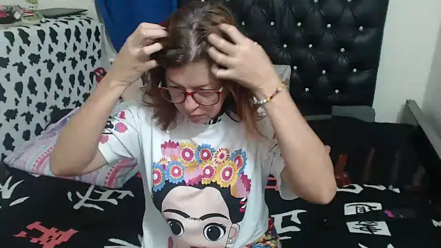 Snapshot of jellyfishhot chatting on 11-23-25, 11:04 jellyfishhot online show from 11-23-25, 11:04