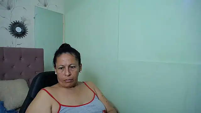 mature martina online show from 03-01-25, 08:34