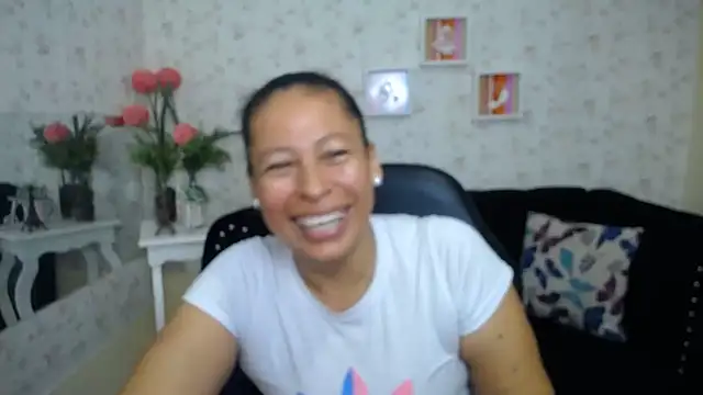 mature martina online show from 03-11-25, 11:37