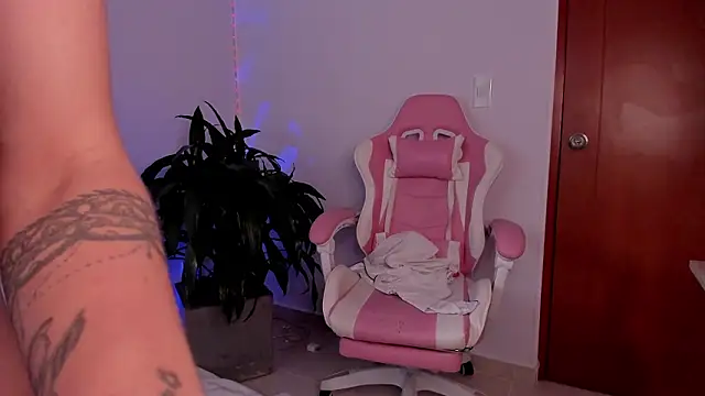 JESYSOZ23  online show from 02-03-26, 11:37