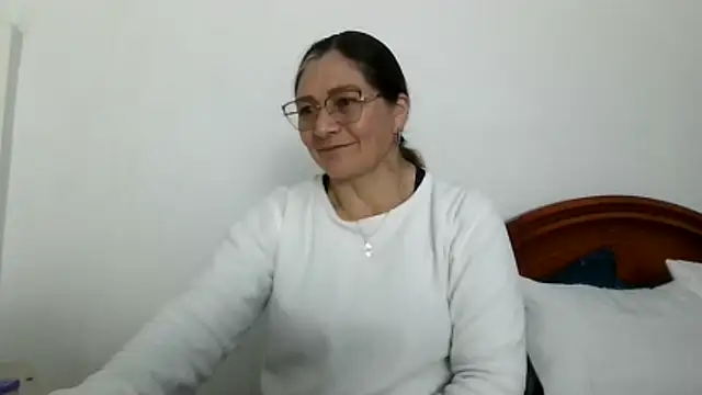 ruby-milf1 online show from 10-13-25, 11:05