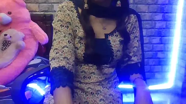 Sexy iknoor online show from 10-07-25, 04:20