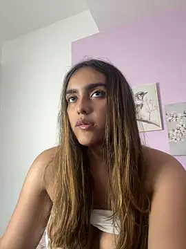 Snapshot of Mhia_palmer chatting on 02-11-26, 08:14 Mhia palmer online show from 02-11-26, 08:14