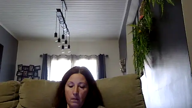 feline27 online show from 11-28-25, 10:07