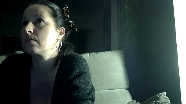 feline27 online show from 01-14-26, 08:58