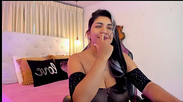 BonnieBad01 online show from 10-17-25, 05:37