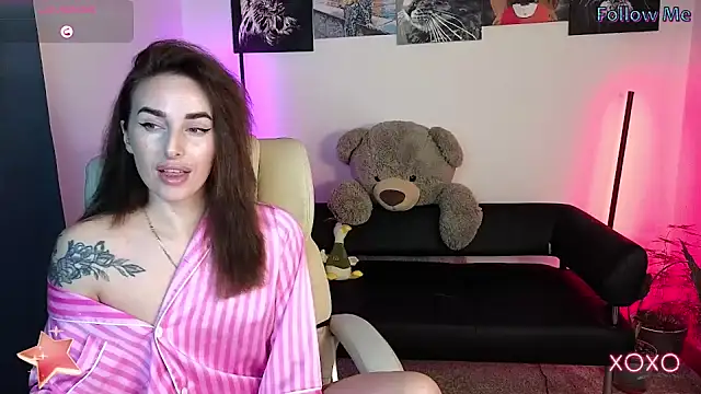 Snapshot of xx_adrihanna_xx chatting on 02-11-25, 06:44 xx adrihanna xx online show from 02-11-25, 06:44