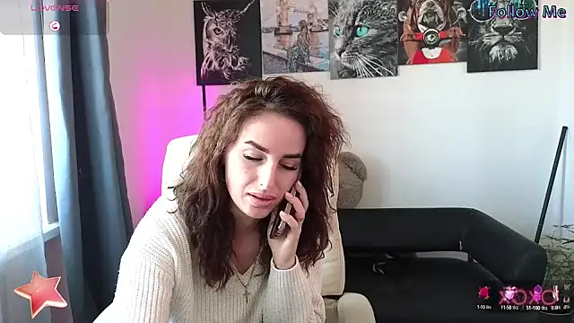 Snapshot of xx_adrihanna_xx chatting on 02-18-25, 07:32 xx adrihanna xx online show from 02-18-25, 07:32