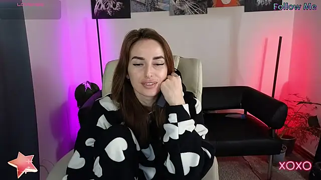 Snapshot of xx_adrihanna_xx chatting on 03-03-25, 04:24 xx adrihanna xx online show from 03-03-25, 04:24