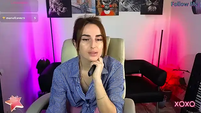 Snapshot of xx_adrihanna_xx chatting on 03-07-25, 03:28 xx adrihanna xx online show from 03-07-25, 03:28