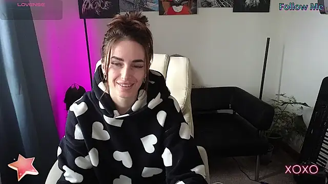 Snapshot of xx_adrihanna_xx chatting on 03-12-25, 06:40 xx adrihanna xx online show from 03-12-25, 06:40