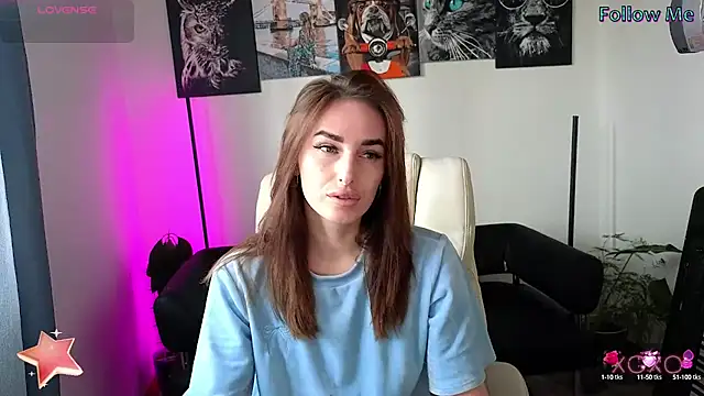 Snapshot of xx_adrihanna_xx chatting on 03-13-25, 06:26 xx adrihanna xx online show from 03-13-25, 06:26