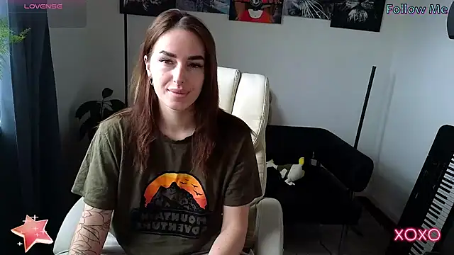 Snapshot of xx_adrihanna_xx chatting on 03-17-25, 06:18 xx adrihanna xx online show from 03-17-25, 06:18