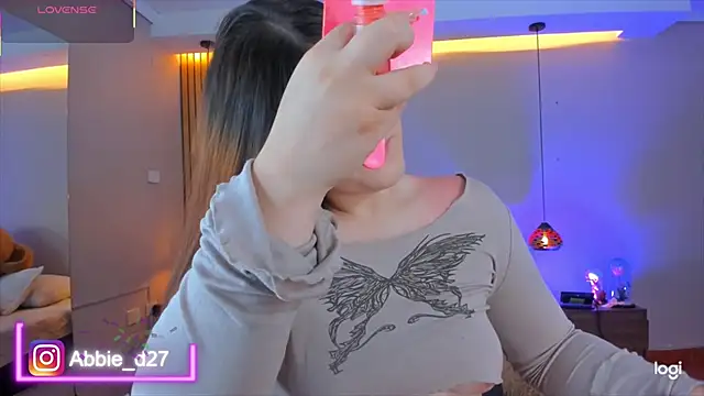 AbbieEdmond online show from 09-16-25, 04:24