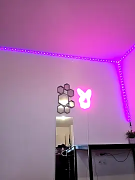 Snapshot of Ladykimberly_XOXO chatting on 02-10-26, 03:38 Ladykimberly XOXO online show from 02-10-26, 03:38