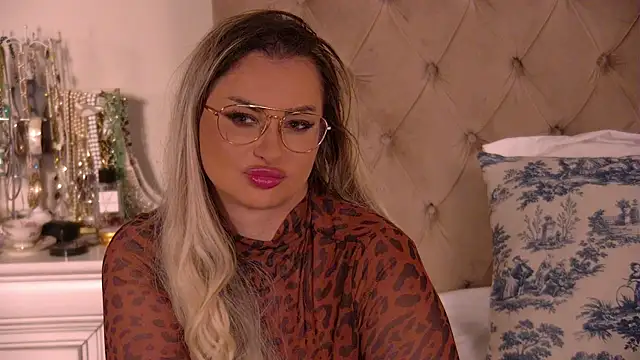 Denisse Perry online show from 03-02-26, 12:13