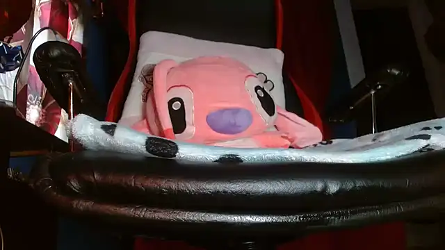 wendy rivera  online show from 11-22-25, 12:26