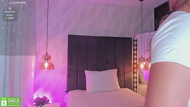 kataliina   online show from 12-10-24, 12:05
