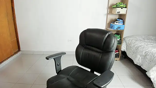 imtonny19 online show from 01-31-25, 02:07