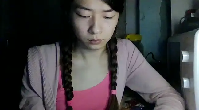 CarlyJoy online show from 01-30-25, 03:51