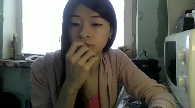 CarlyJoy online show from 02-03-25, 10:14