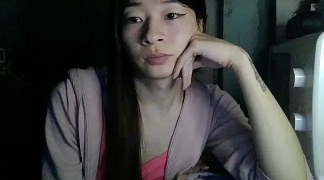 CarlyJoy online show from 02-04-25, 01:38