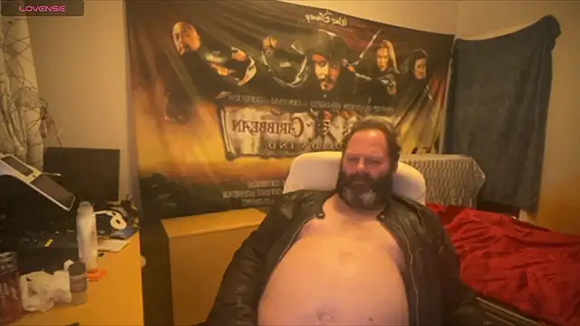 Snapshot of master_227 chatting on 12-04-24, 10:41 master 227 online show from 12-04-24, 10:41