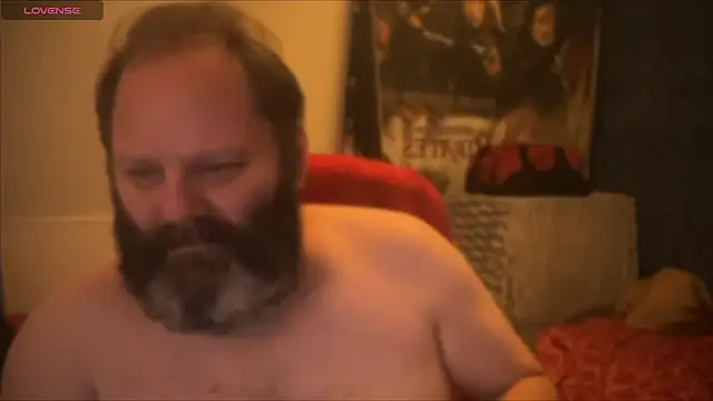 Snapshot of master_227 chatting on 12-28-24, 02:32 master 227 online show from 12-28-24, 02:32