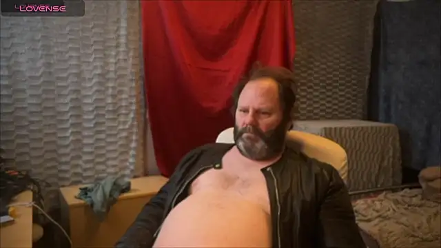 Snapshot of master_227 chatting on 03-01-25, 08:02 master 227 online show from 03-01-25, 08:02