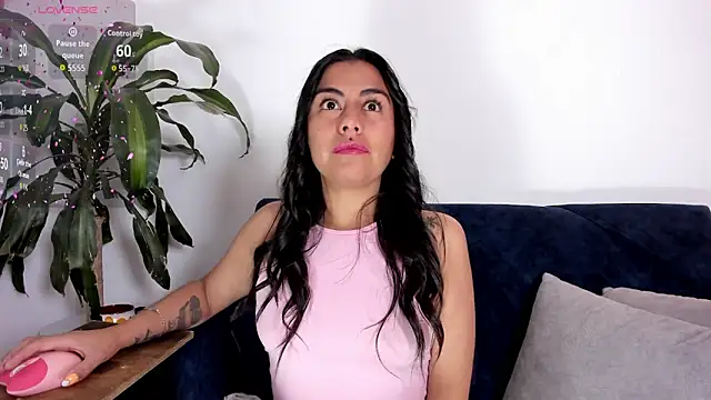 Snapshot of im_amber chatting on 10-13-25, 01:11 im amber online show from 10-13-25, 01:11