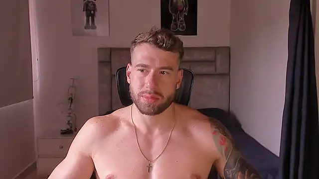 Snapshot of paul_rogerr chatting on 11-02-25, 04:42 paul rogerr online show from 11-02-25, 04:42