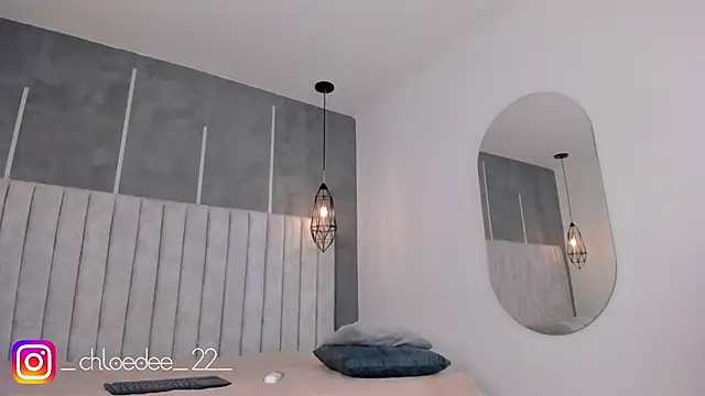 chloe d online show from 12-26-24, 12:05