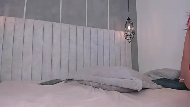 chloe d online show from 01-04-25, 10:16