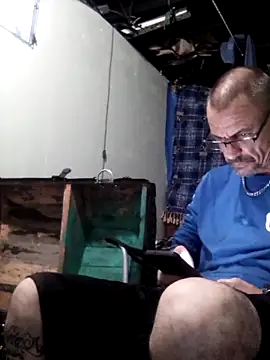 Snapshot of deepstroker42071 chatting on 10-05-25, 09:45 deepstroker42071 online show from 10-05-25, 09:45