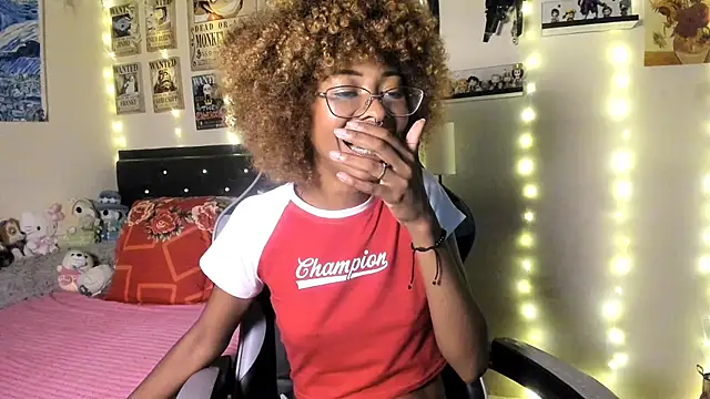 Snapshot of Cristal_Jonas@xh chatting on 11-20-25, 04:34 Cristal Jonasxh online show from 11-20-25, 04:34