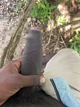 Snapshot of Yurt000 chatting on 03-18-25, 07:52 Yurt000 online show from 03-18-25, 07:52