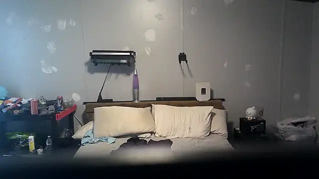 Bi curious86 online show from 11-17-25, 02:23