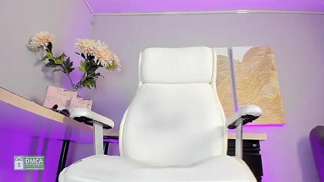 karinna gray online show from 12-22-24, 03:55