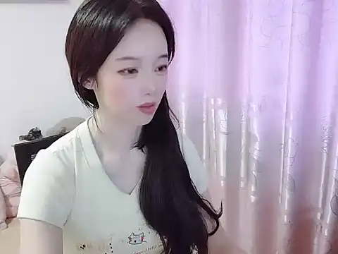 Snapshot of wwcc123 chatting on 10-10-25, 03:49 wwcc123 online show from 10-10-25, 03:49