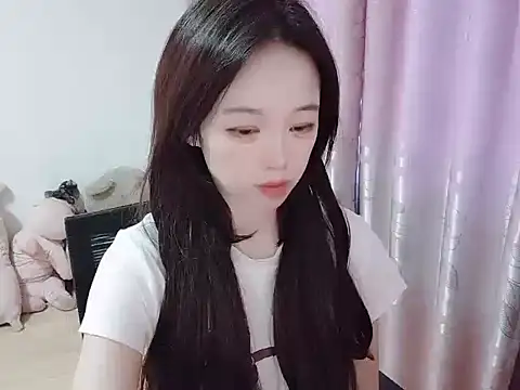 Snapshot of wwcc123 chatting on 10-15-25, 01:28 wwcc123 online show from 10-15-25, 01:28